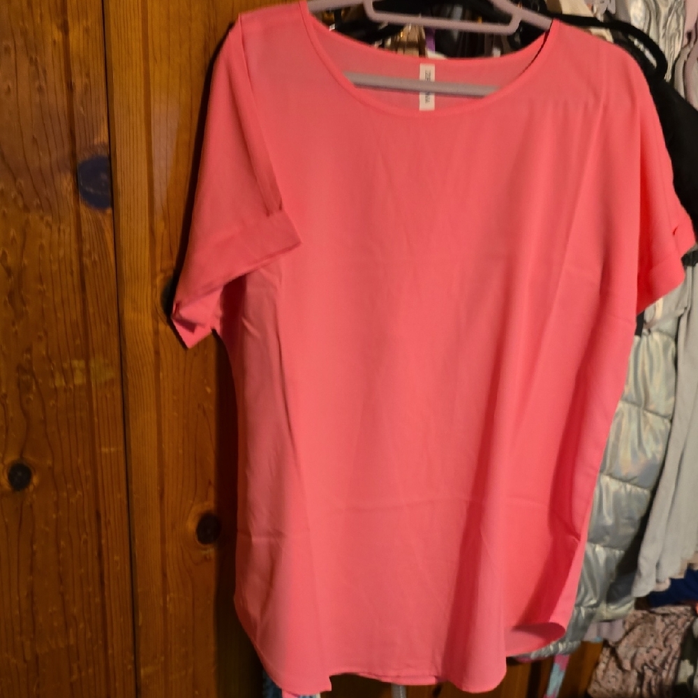 Zenana Outfitters Pink Boxy Short Sleeve Blouse
